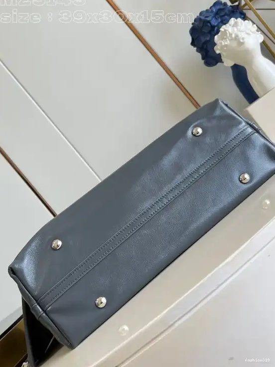 LOUIS VUITTON 39 x MM- x CarryAll 15cm 30 0402